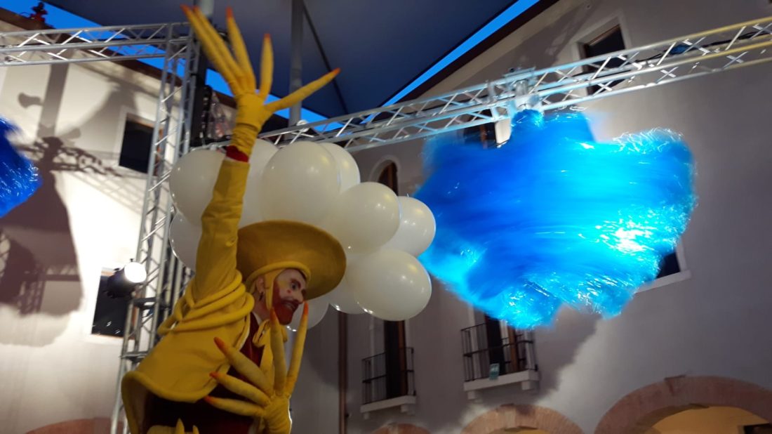 M9: magia di colori e movimento. Il Carnevale sensoriale di Mestre