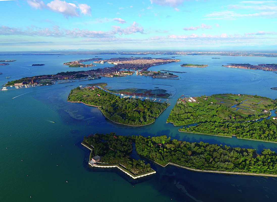 Veduta aerea dell'isola della Certosa