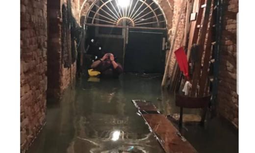 Acqua alta: Video e foto per chiedere un contributo