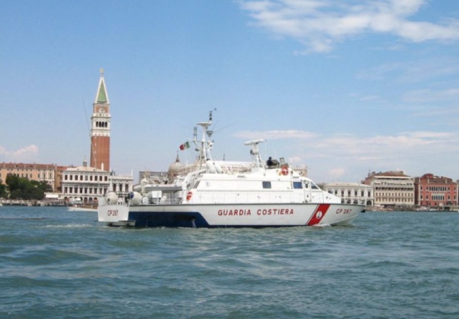 Mezzi della Guardia Costiera di Venezia in Bacino San Marco