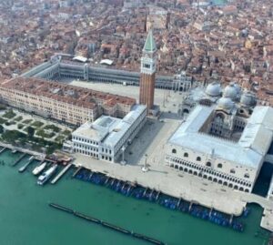 Piazza San Marco: dagli scavi, i resti del mercato medievale