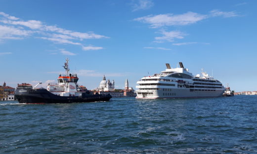Grandi navi a Venezia: stop dal 1 agosto