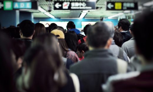 Green pass su treni e aerei. Annunciate proteste e disordini