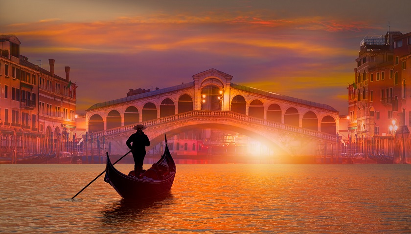 Venezia. La gondola è sempre più donna