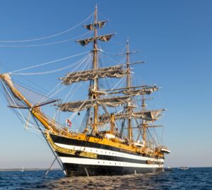 Amerigo Vespucci pronto al rientro in Italia