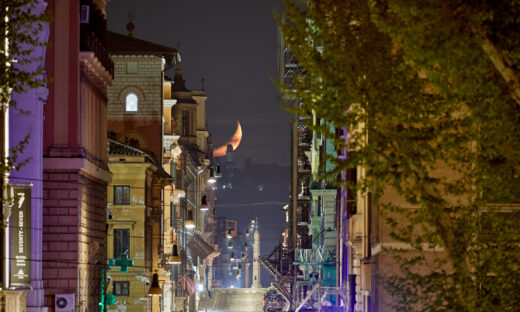 “Sistine-henge”: spettacolari tramonti lunari a Roma. Sull’asse delle basiliche
