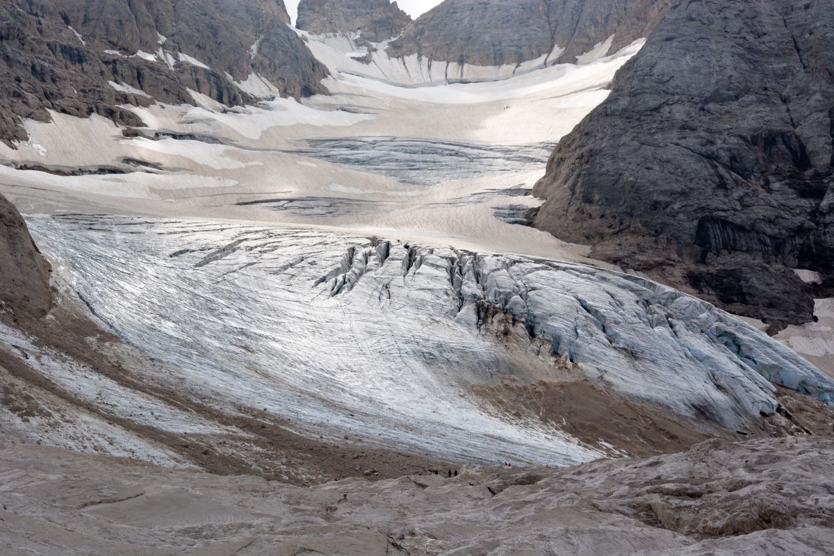 Marmolada: il ghiacciaio continua la ritirata