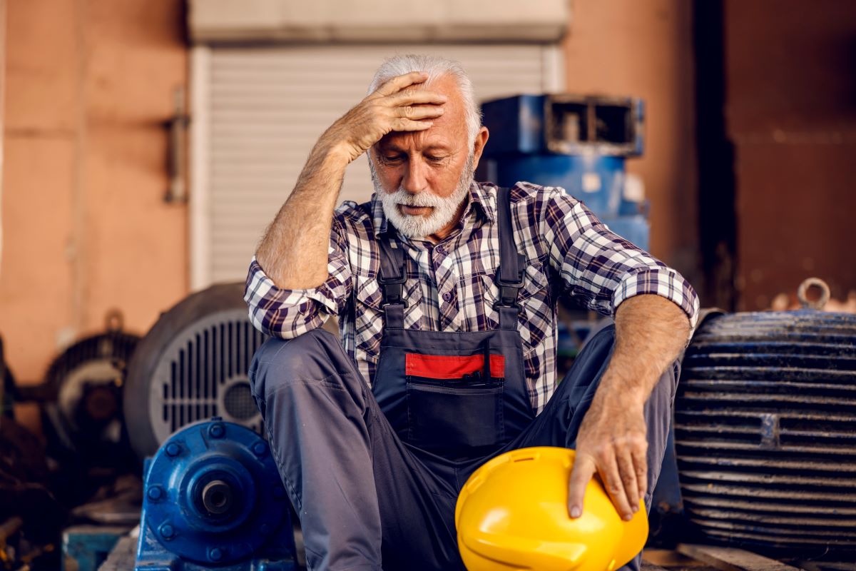 Sempre meno centenari, ma in pensione a 70 anni