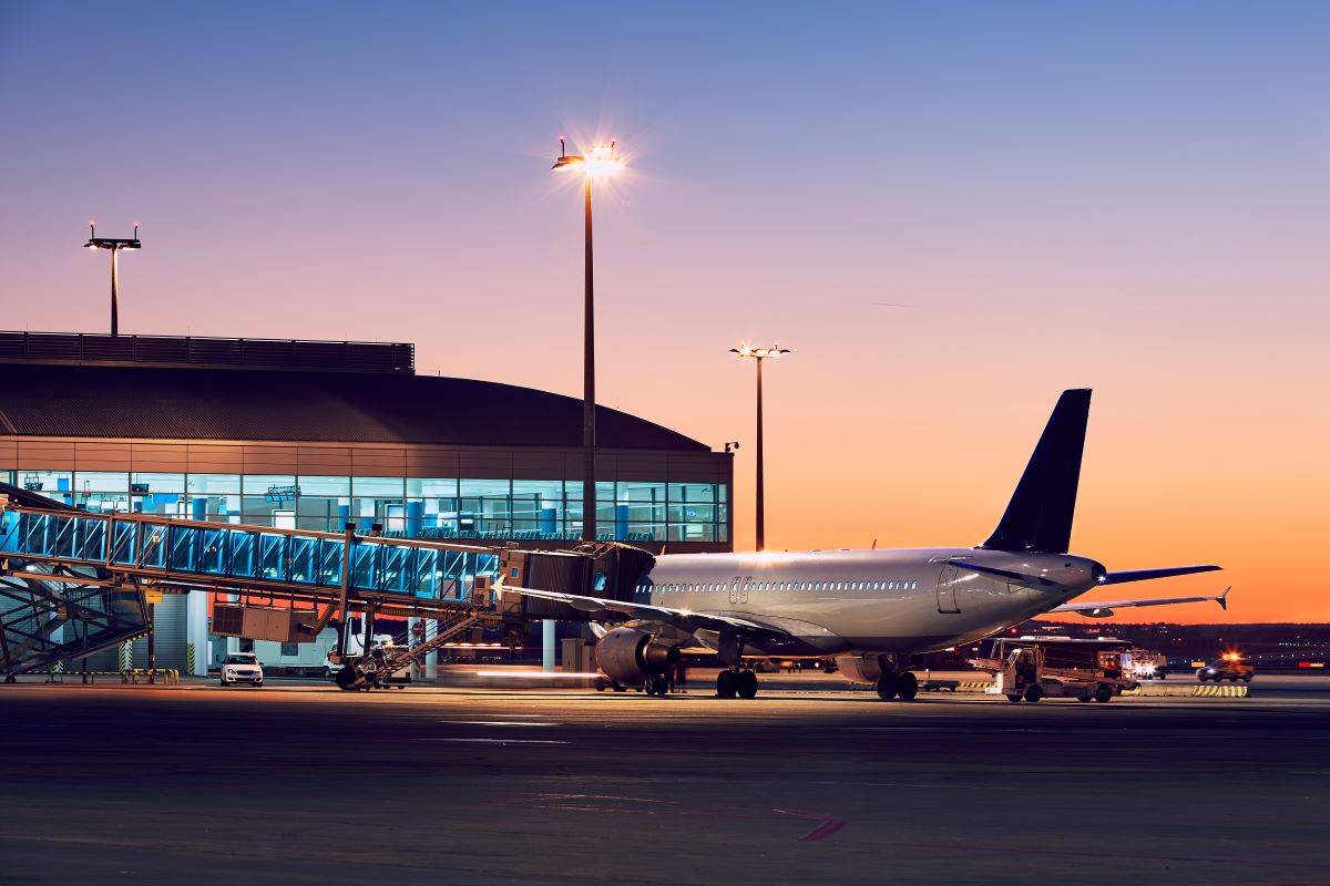 Gli aeroporti italiani decollano: traffico aereo da record in Italia